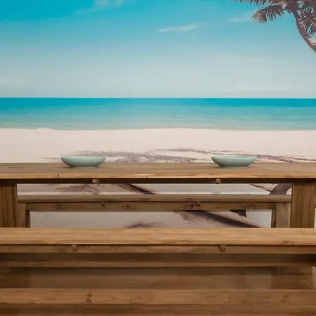 Hostel Free Spirit House - Surf & Yoga Retreats *