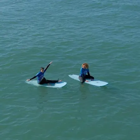 Free Spirit House - Surf & Yoga Retreats * Cascais