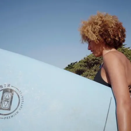 Free Spirit House - Surf & Yoga Retreats