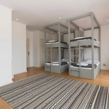 Free Spirit House - Surf & Yoga Retreats Vandrarhem *